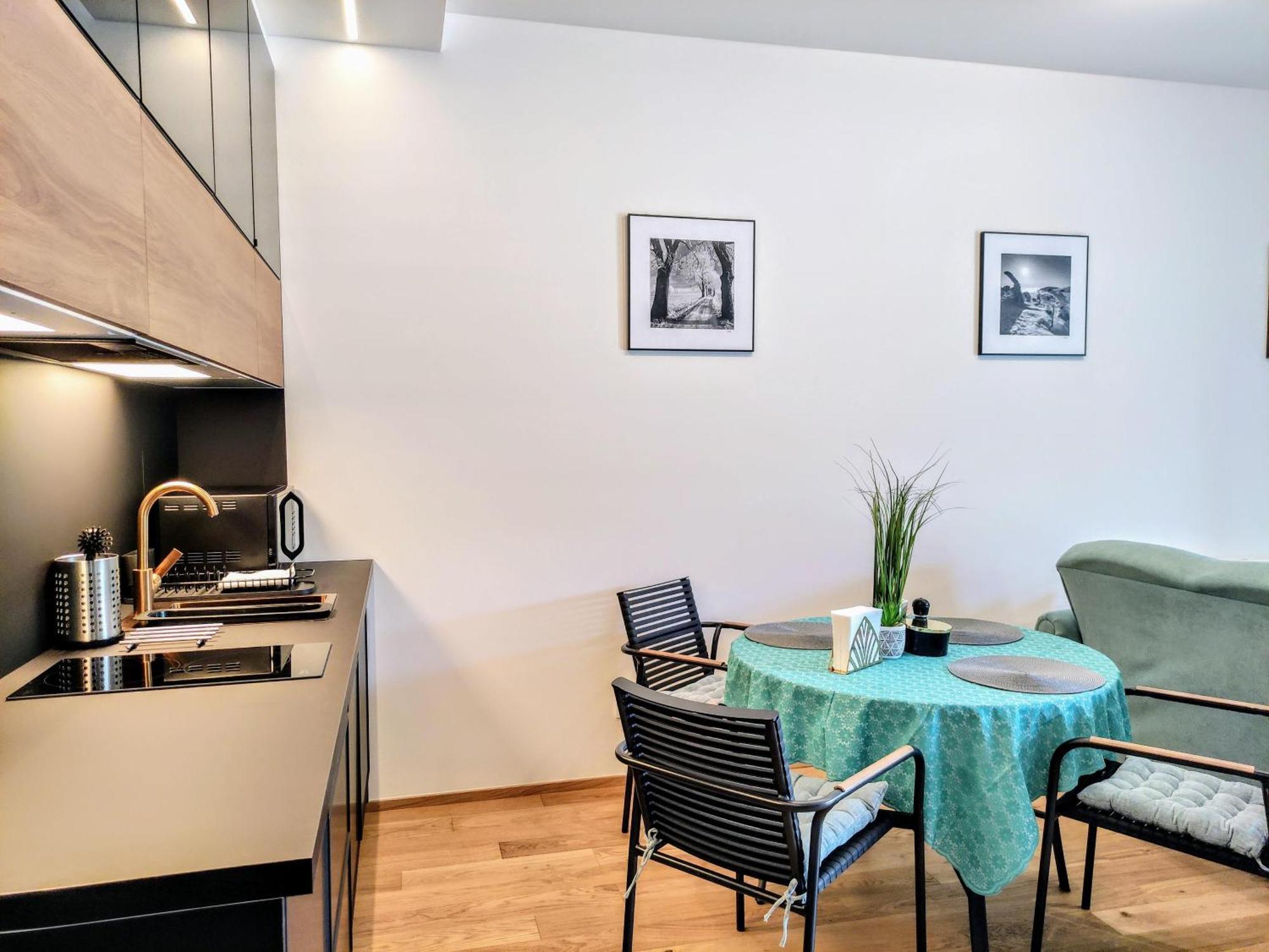 Grand Spa Harrachov - Wellness Luxusni Apartman S Velkou Virivkou, Saunou, Kuchyni A Venkovnim Posezenim V Centru Harrachova 客房 照片